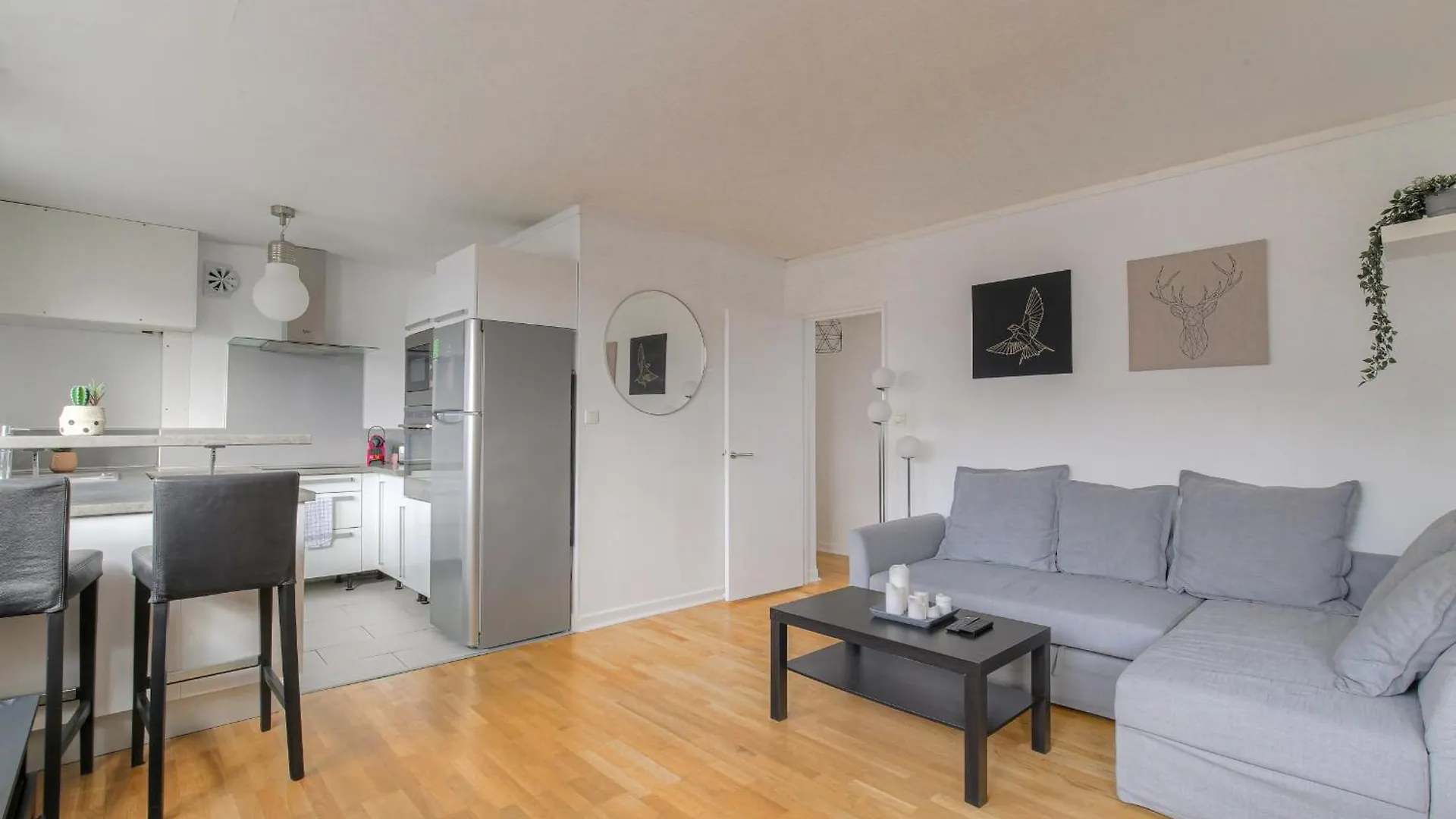 Lumineux Et Calme Avec Parking Gratuit Apartment Villeurbanne 0*,